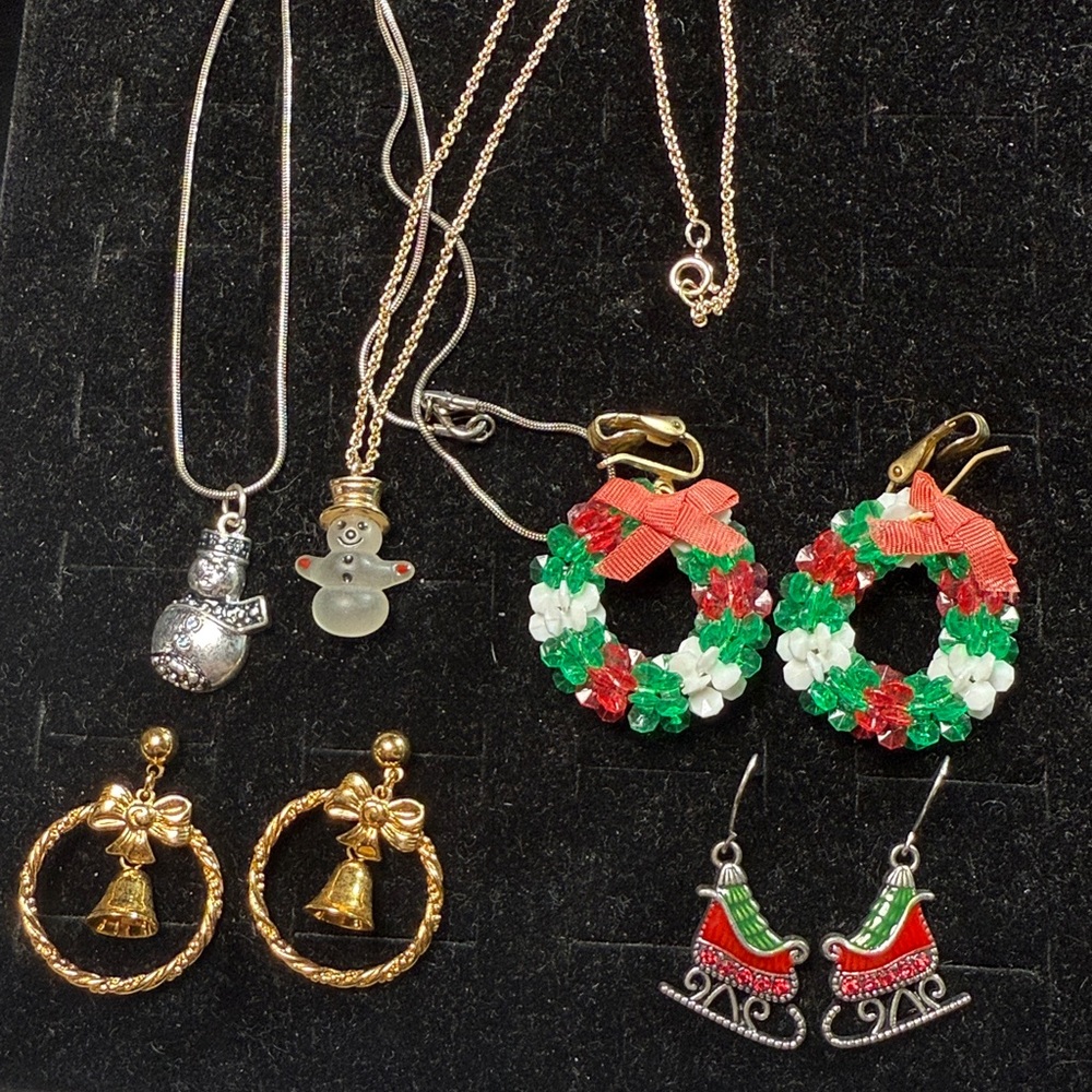 Holiday Festive Bundle Earrings and necklaces